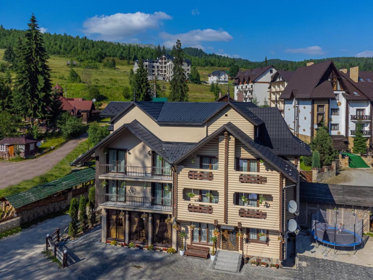 Guest House Turda Bukovel Eksteriør billede